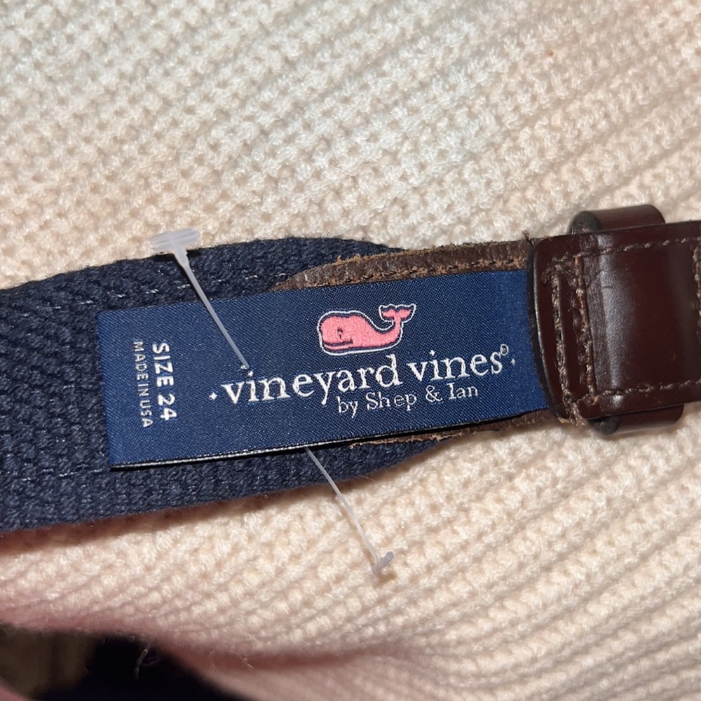 New Vineyard vines belt - Picture 3 of 4
